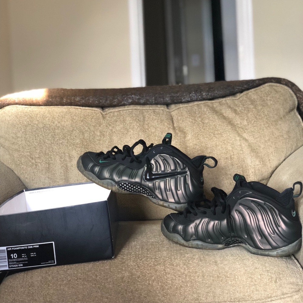 sz 10 Nike Foamposite One “GymGreen” or Pine Green